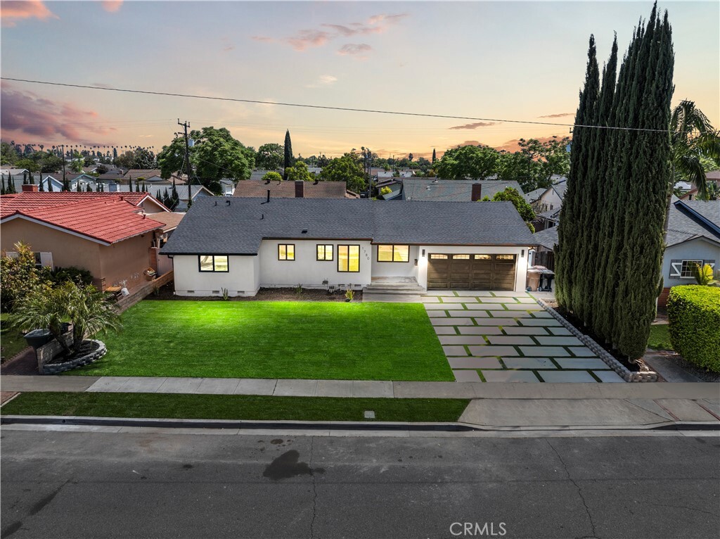 Property Photo: 1780 W Alomar Avenue CA 92804
