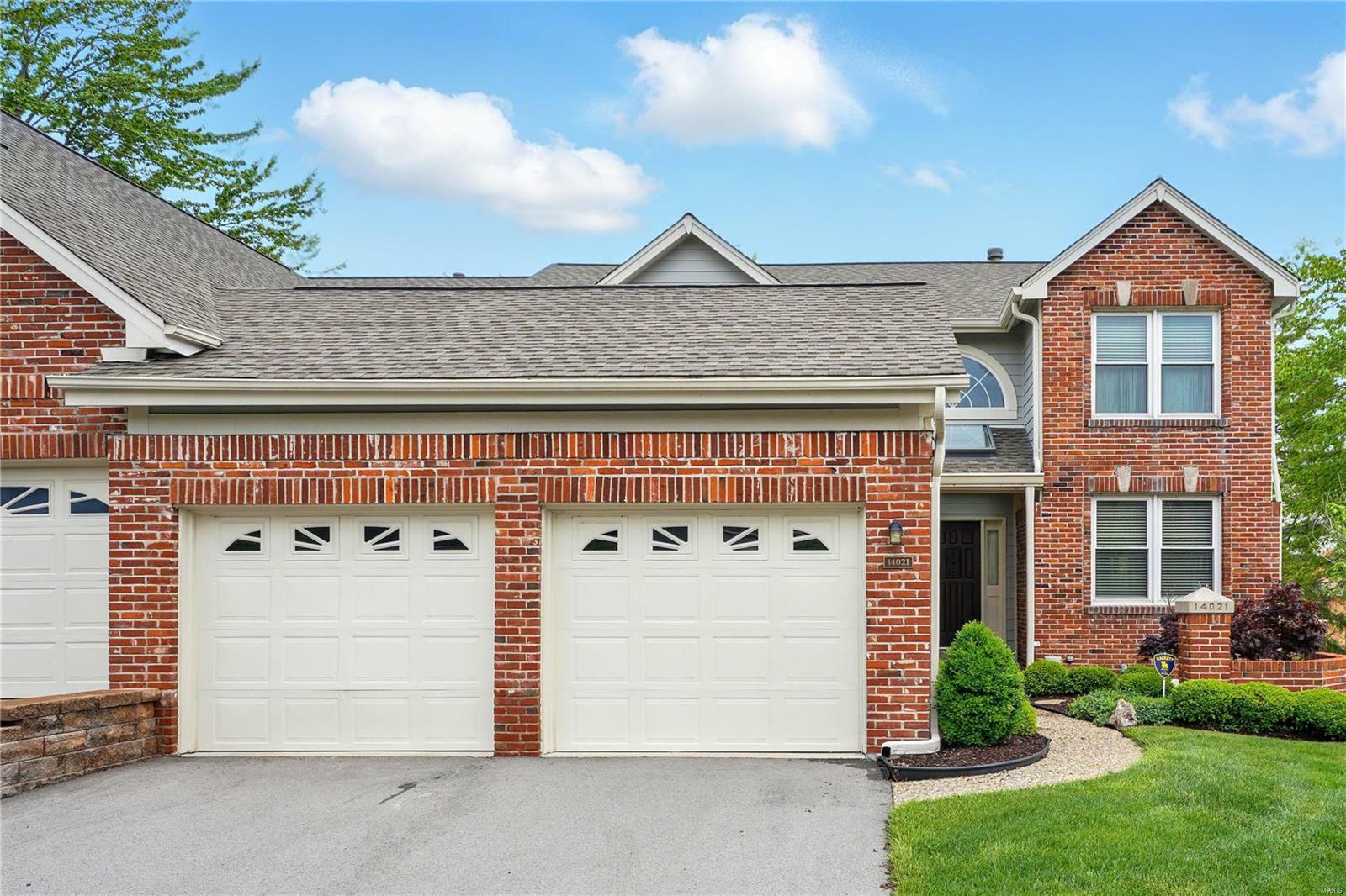 Property Photo: 14021 Woods Mill Cove Drive MO 63017
