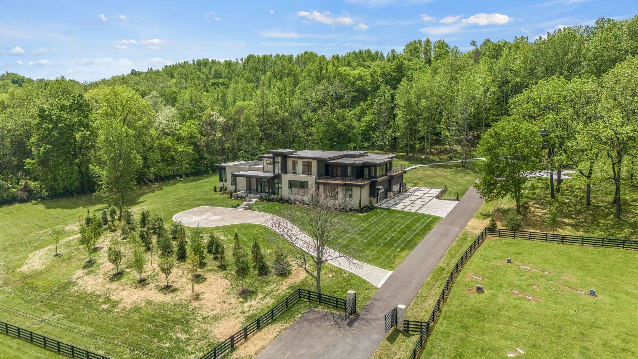 Property Photo: 6459 Arno College Grove Rd TN 37046