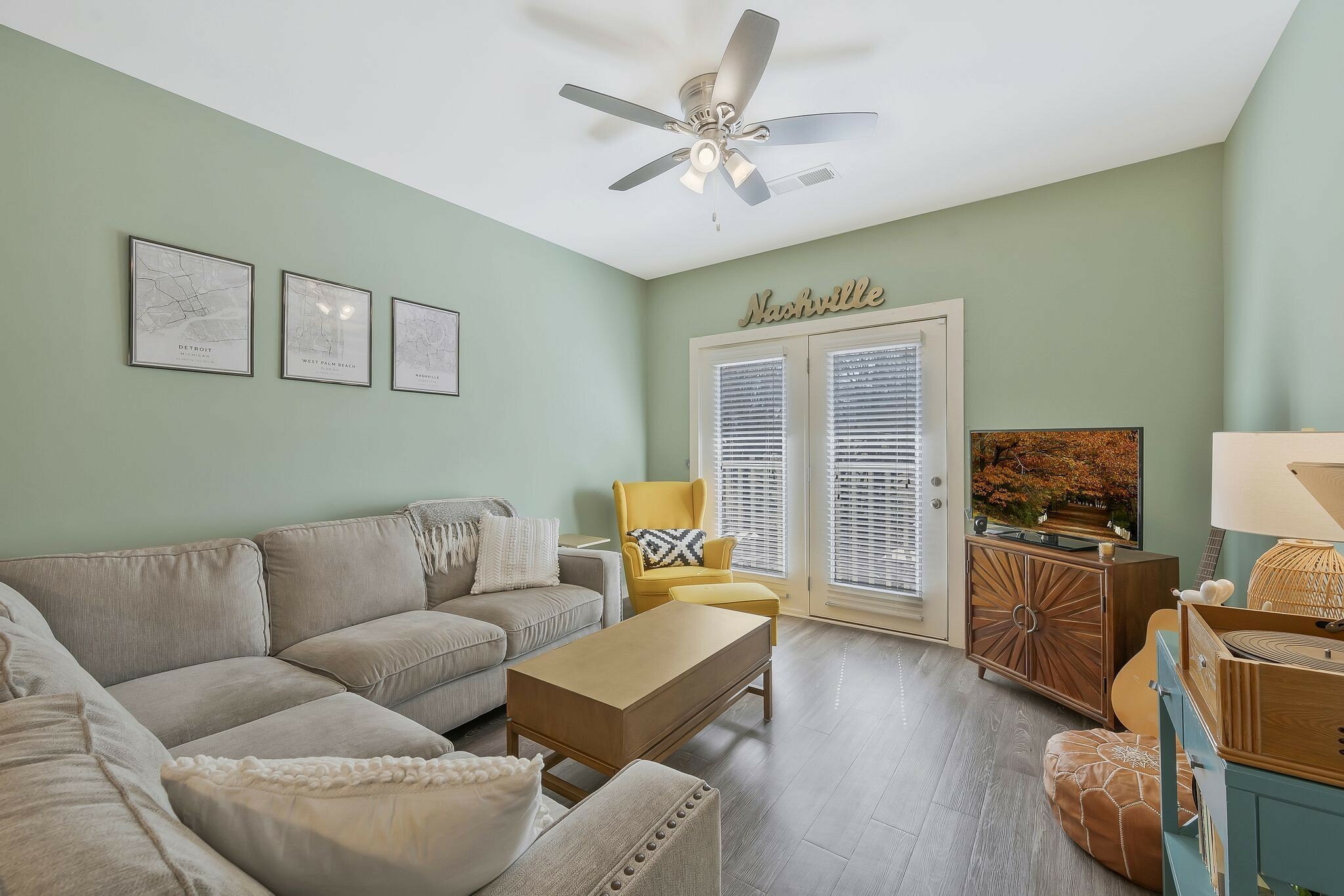 Property Photo: 414 Rosedale Ave 304 TN 37211