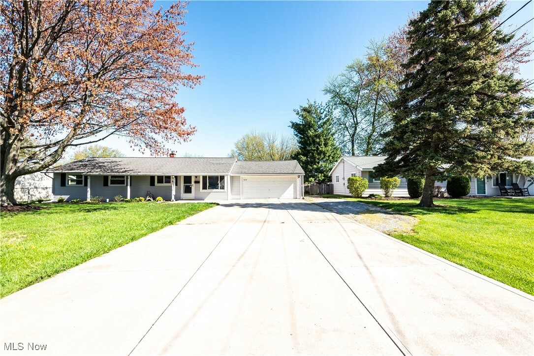 Property Photo: 7275 Eric Drive OH 44060