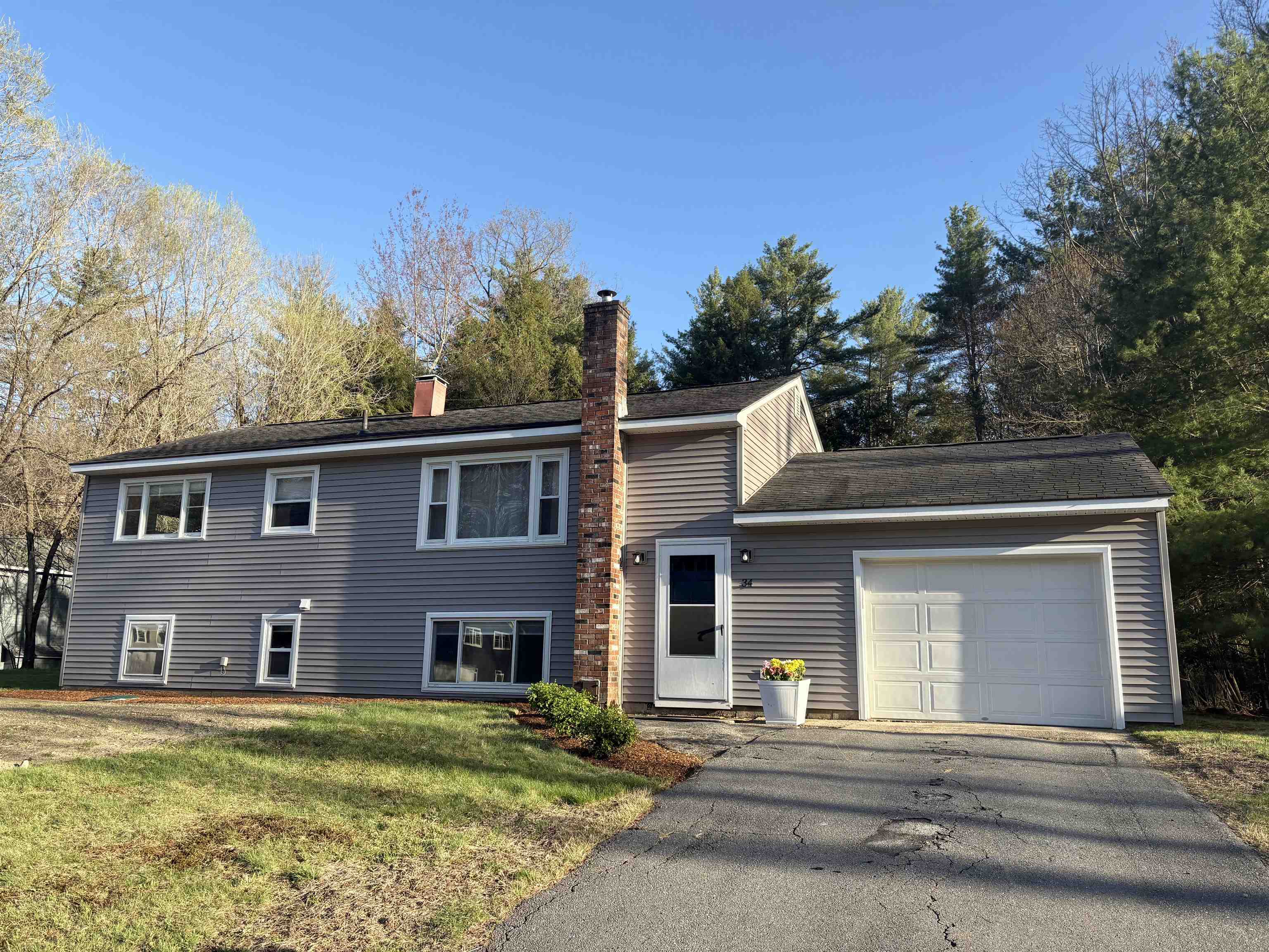 Property Photo:  34 Trowbridge Road  NH 03431 