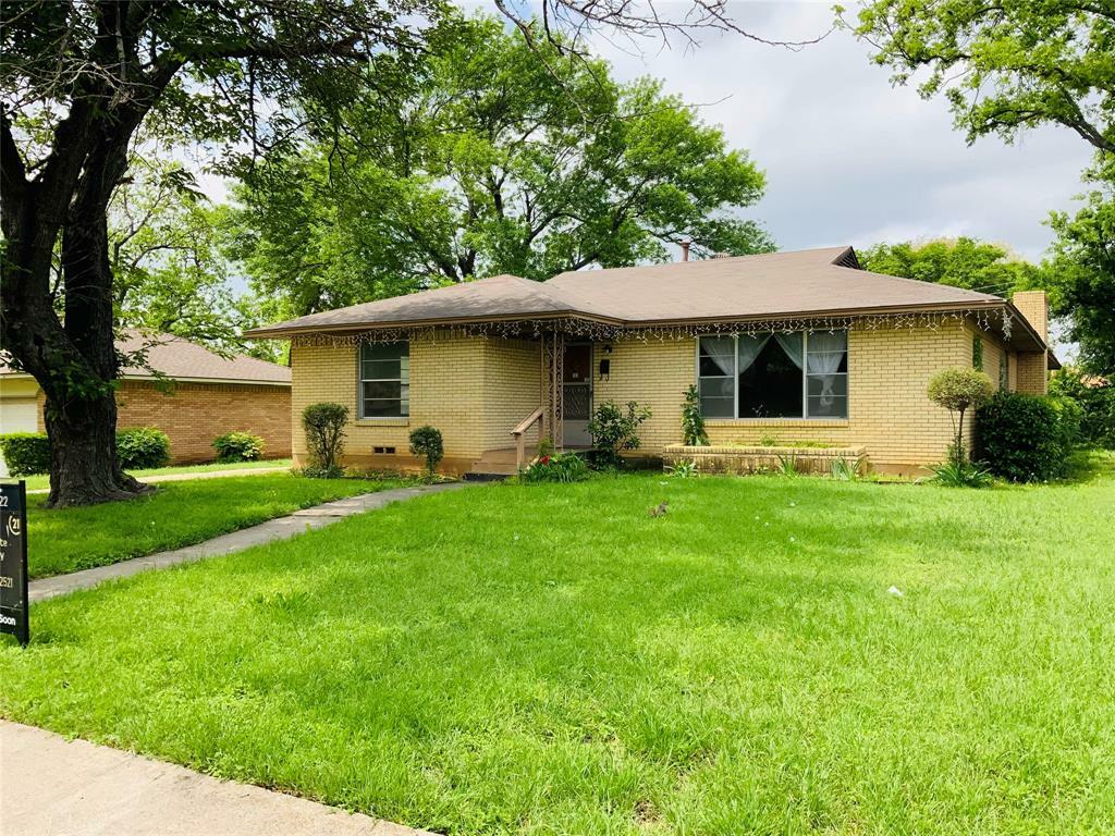 Property Photo: 5009 Moss Point Road TX 75232