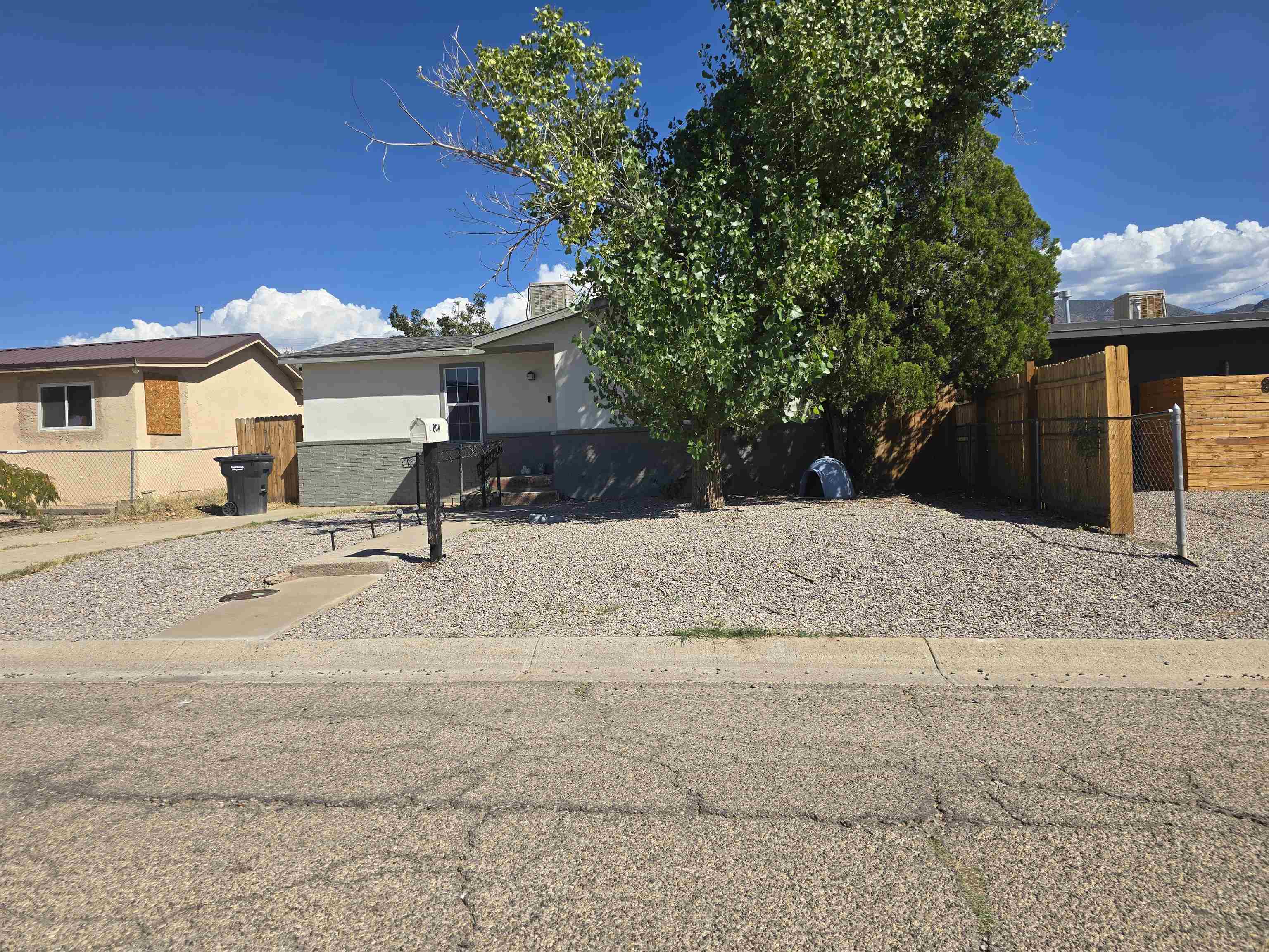 Property Photo:  804 Adams Ave  NM 88310 