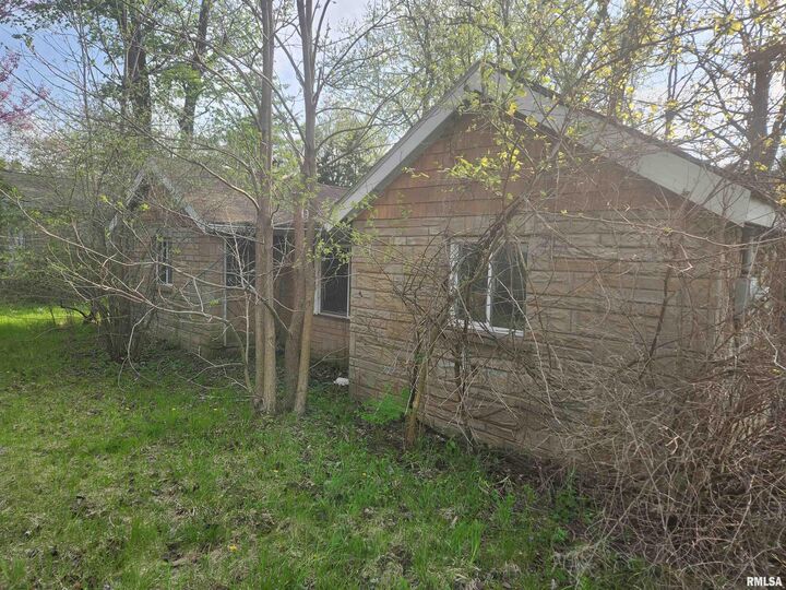 9915 N Blacksoil Lane  Peoria IL 61615 photo