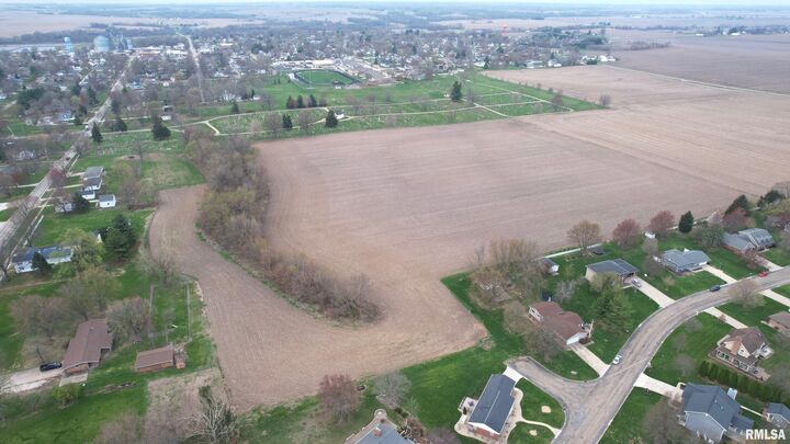 000 W Southgate Drive  Elmwood IL 61529 photo