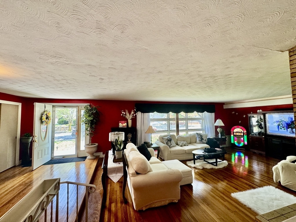 Property Photo:  38 Albion St  MA 02149 