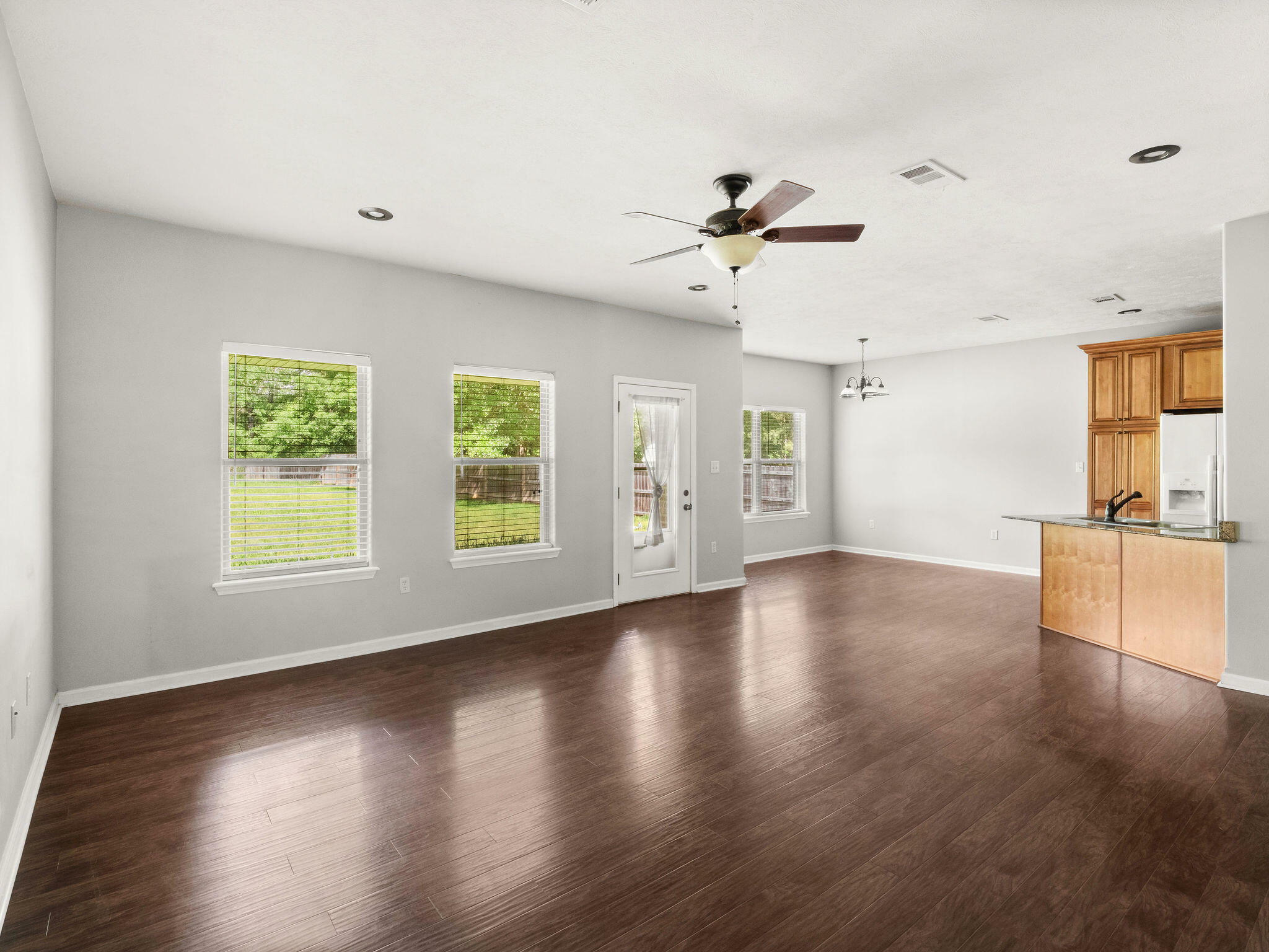 Property Photo: 595 Lewis Perkins Rd LA 71446