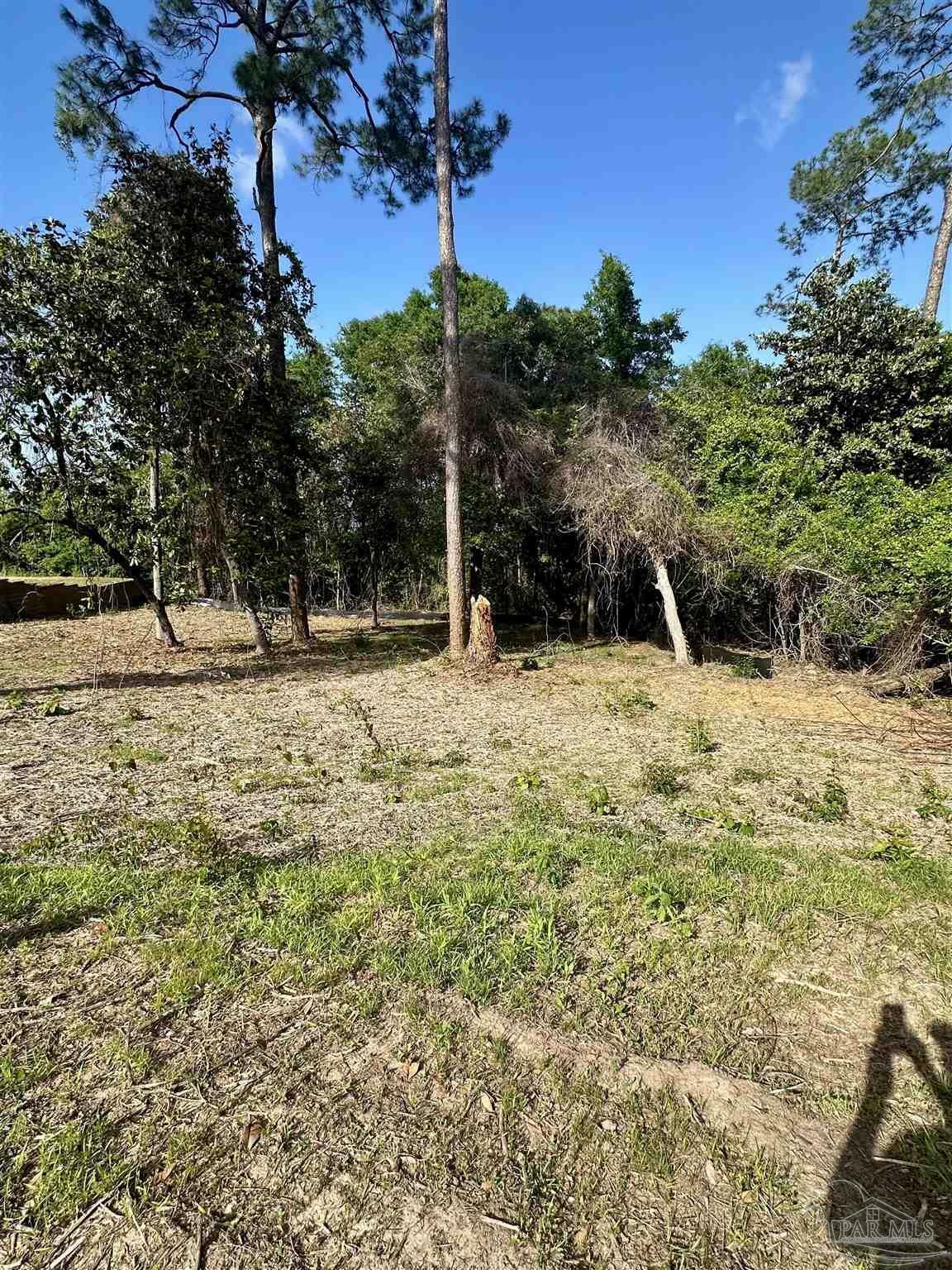 Property Photo: 3018 Pelican Ln FL 32514