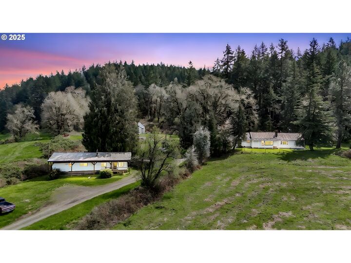 Property Photo: 26900 Crow Rd OR 97402