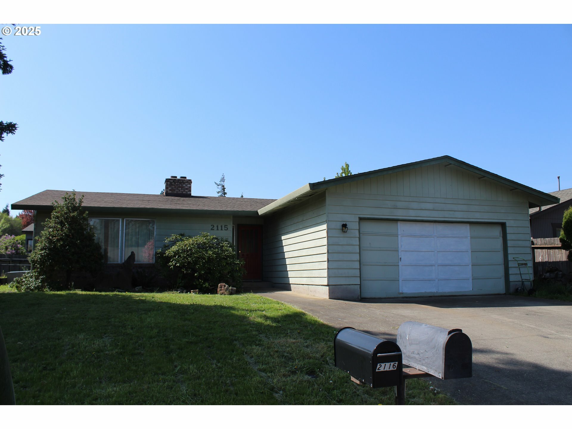 Property Photo: 2115 Eugene St OR 97031