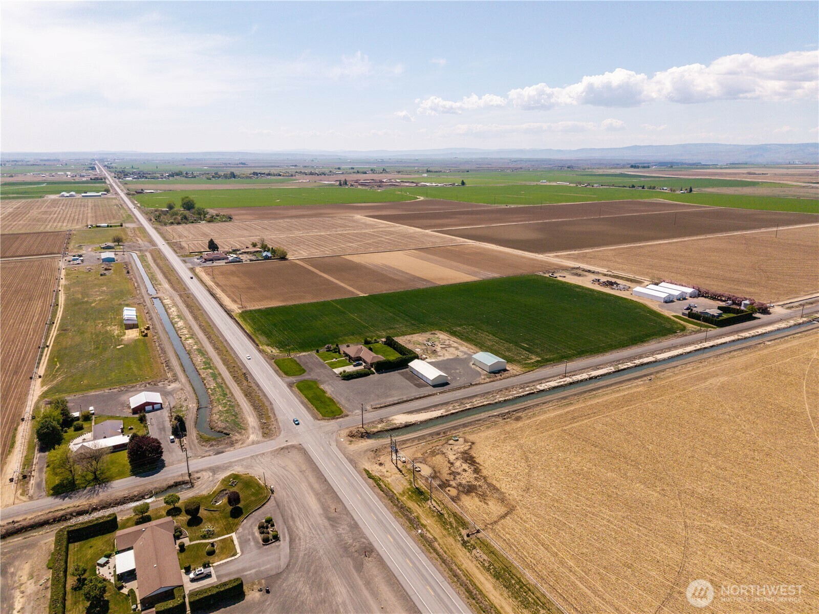 Property Photo:  17163  Rd 7  NW  WA 98848 