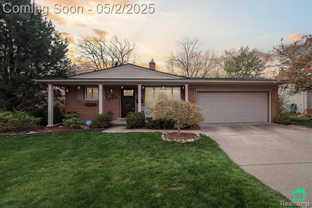 Property Photo: 40807 Ivywood Lane MI 48170