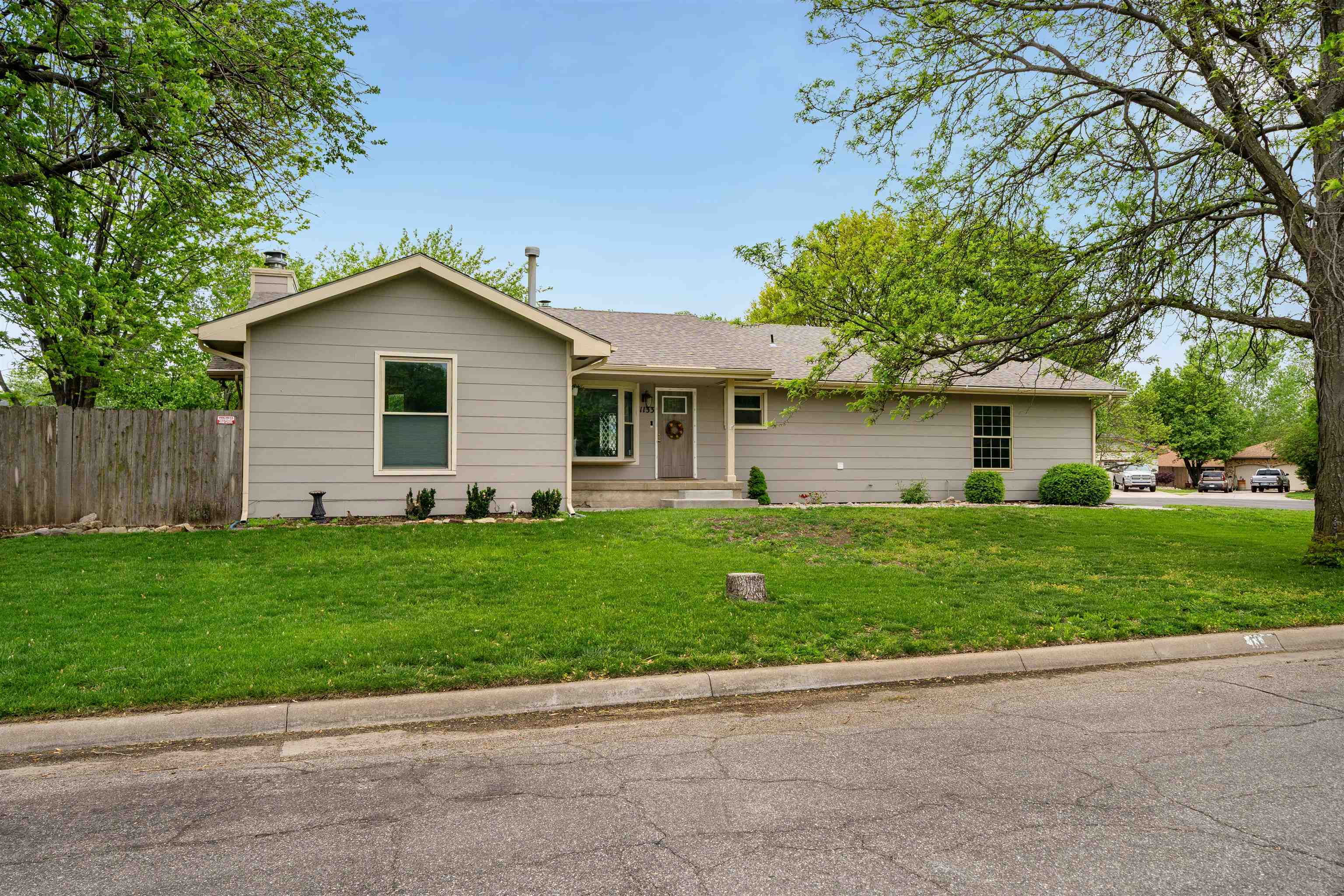 Property Photo: 1133 S Breckenridge Ct KS 67207