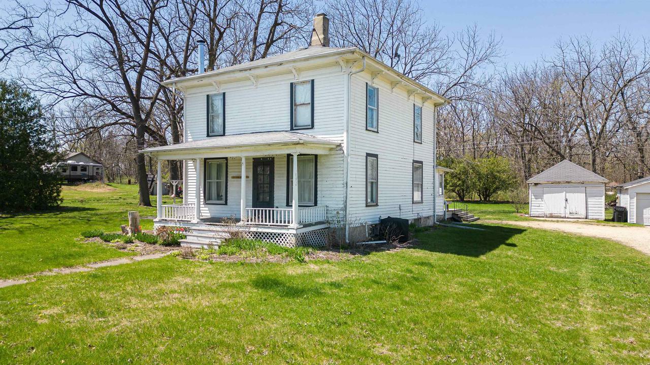 Property Photo: 5903 East Creek Road WI 53546