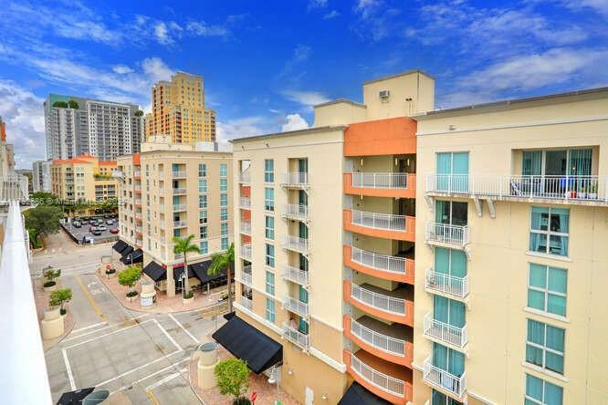 Property Photo: 7280 SW 90th St 703 FL 33156