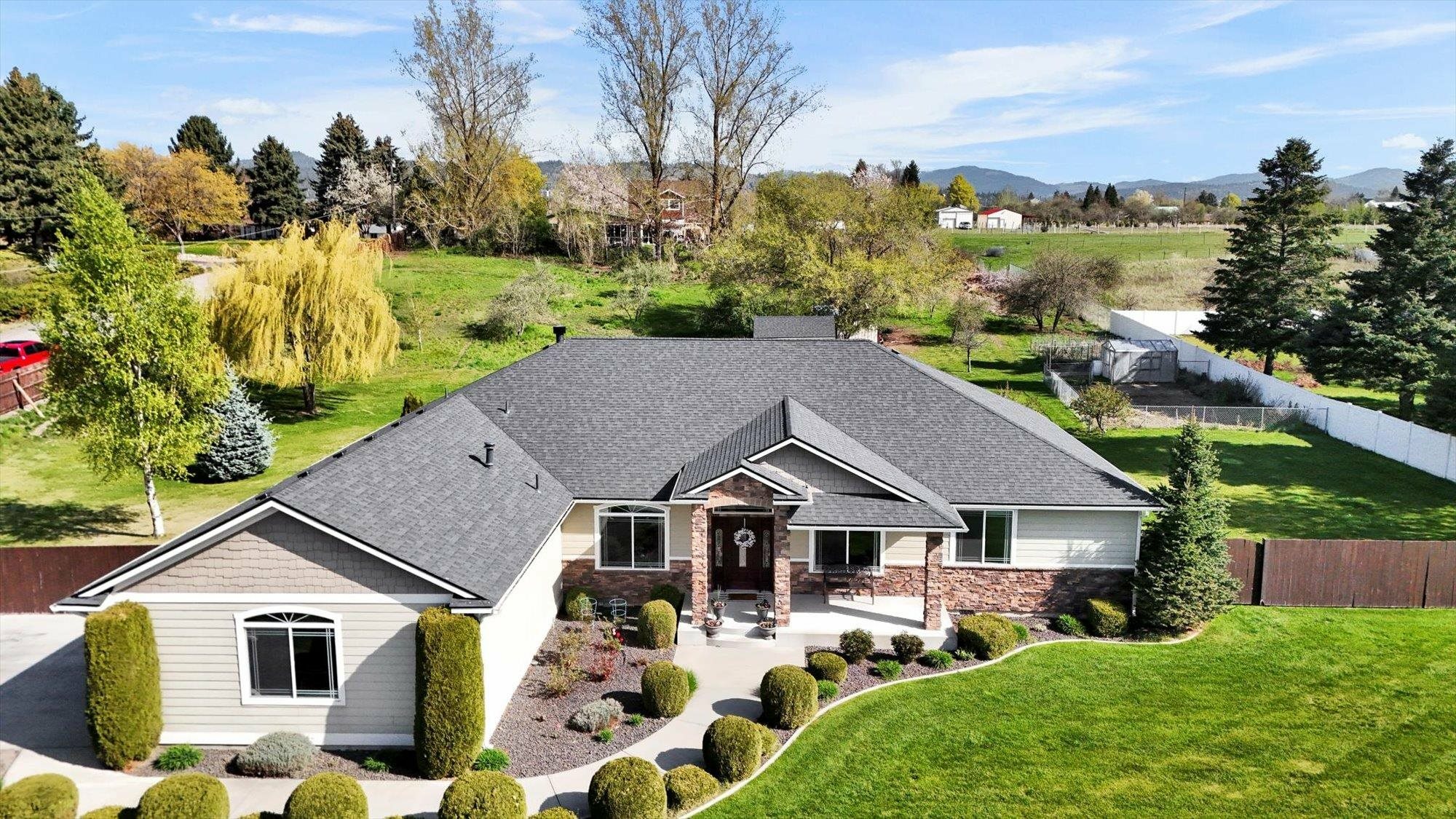 Property Photo: 3210 N Molter Rd WA 99027