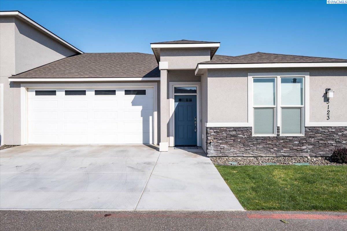 3123 Carefree Loop  West Richland WA 99353 photo