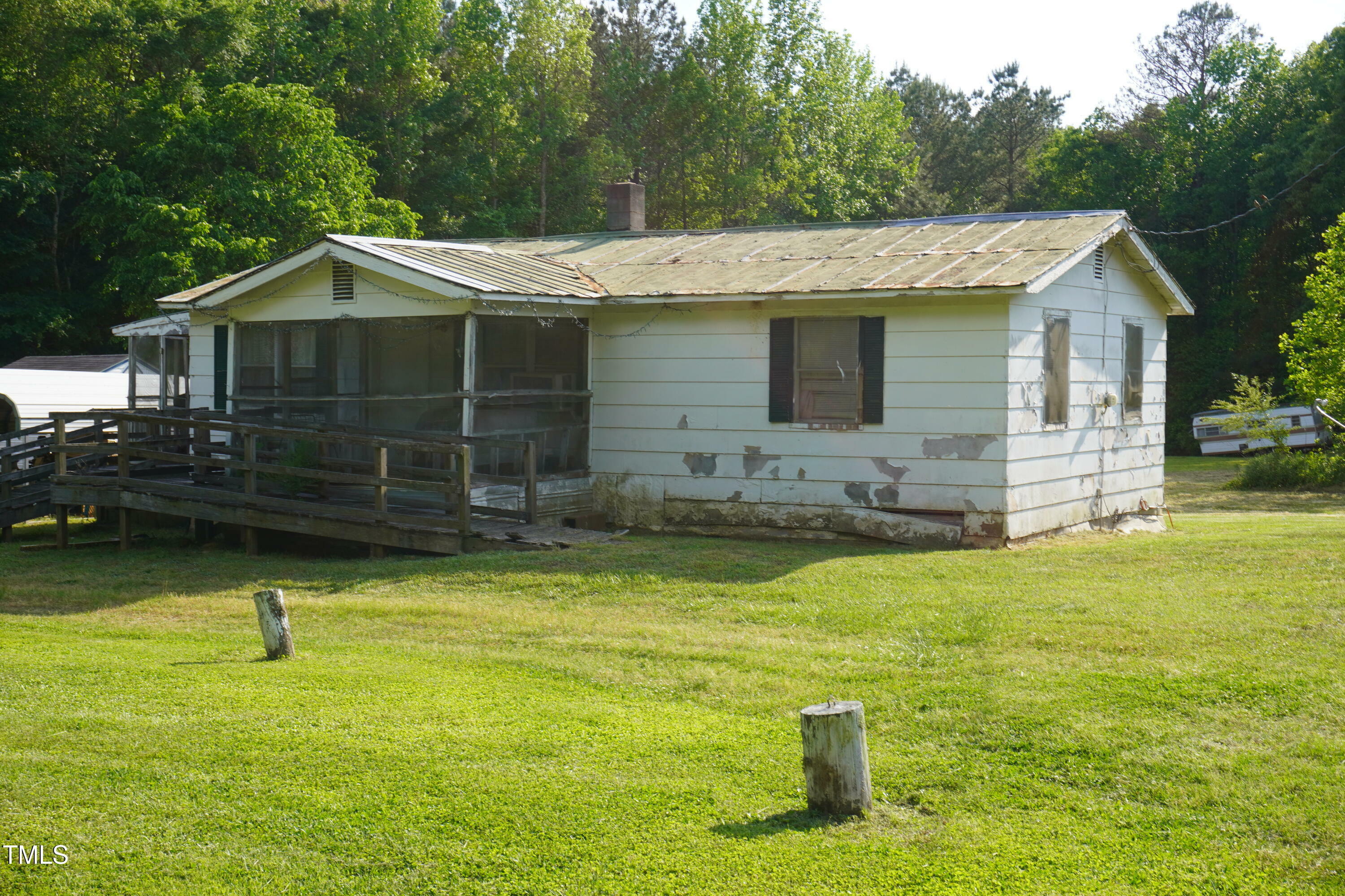 Property Photo: 691 Nc 58 Hwy NC 27816