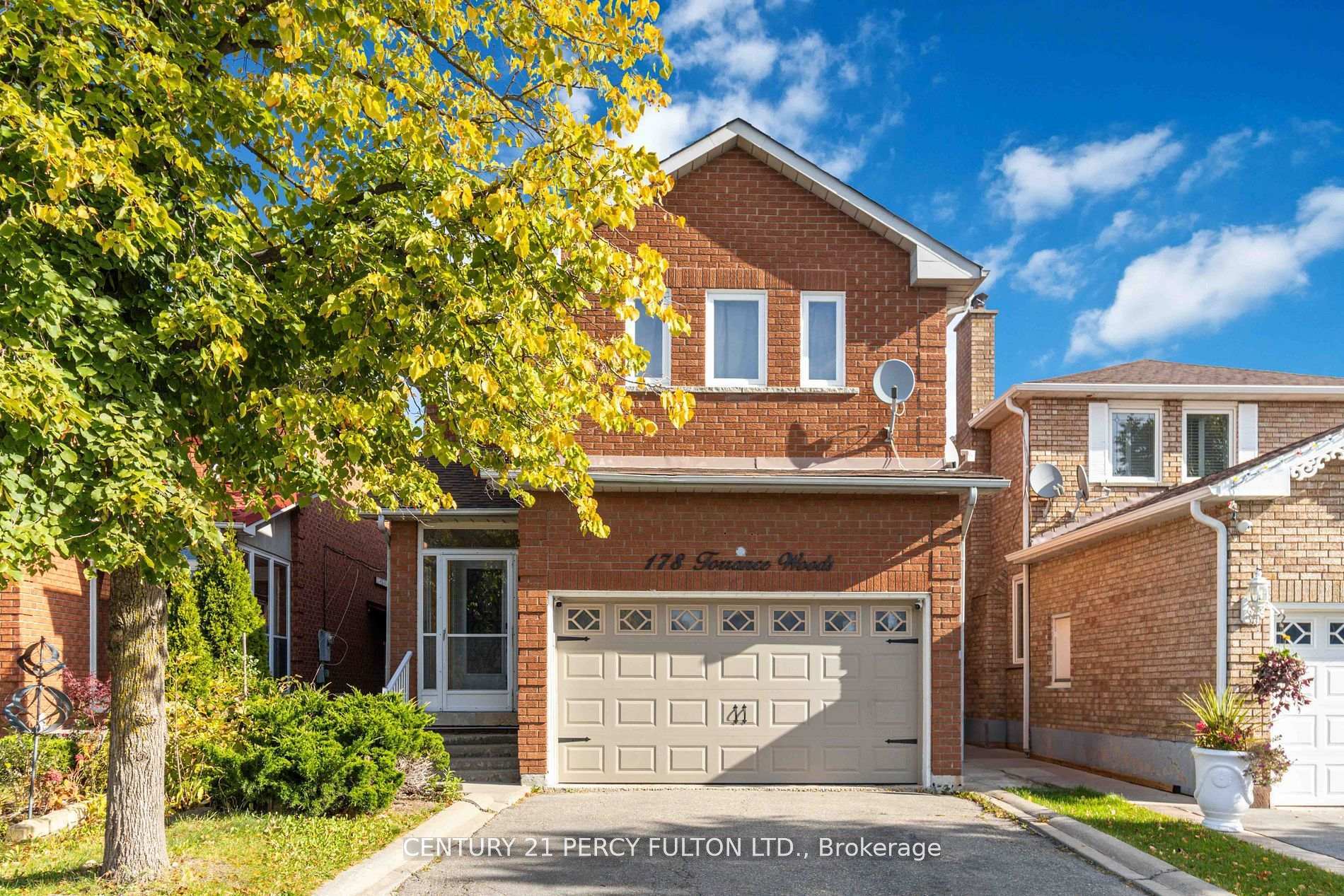 Property Photo:  178 Torrance Woods Wood  ON L6Y 4K1 