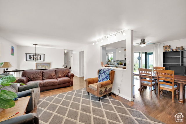Property Photo: 1467 Cherry Ln UT 84014