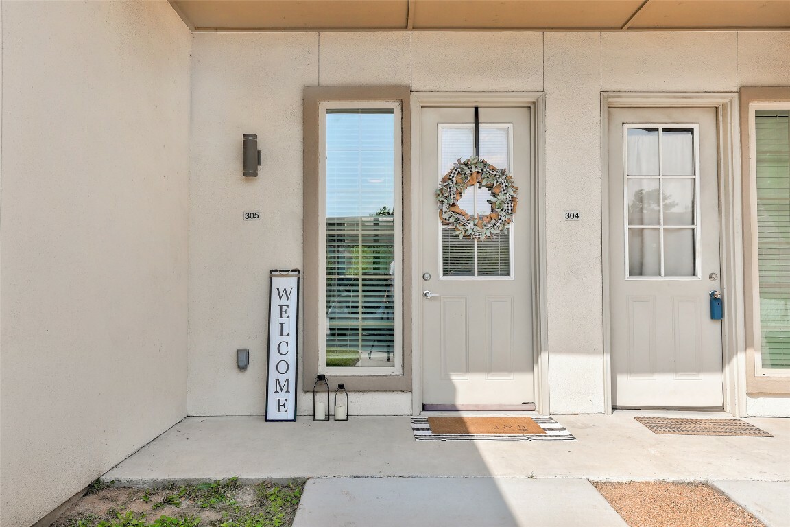 Property Photo:  2400 Louis Henna Boulevard 305  TX 78664 