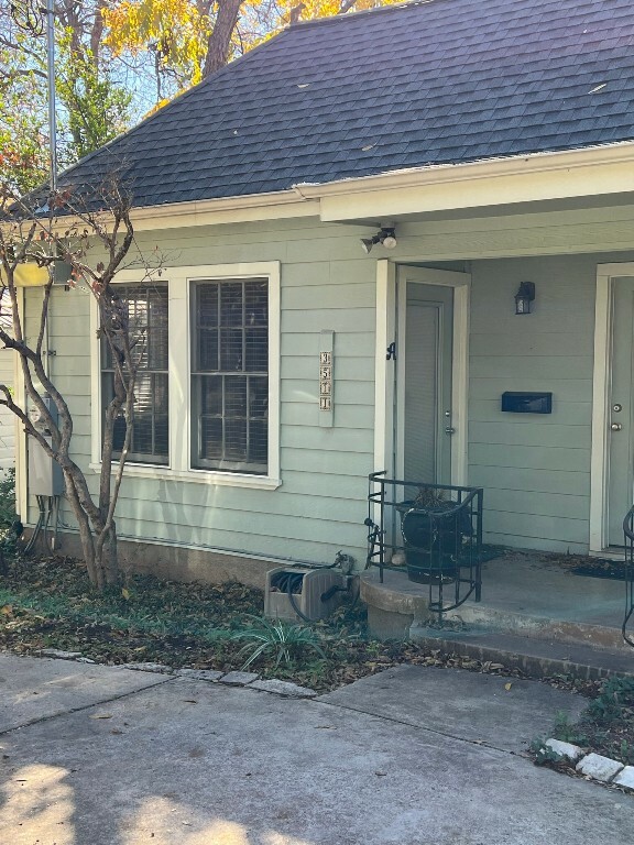 Property Photo: 3511 Windsor Road A TX 78703