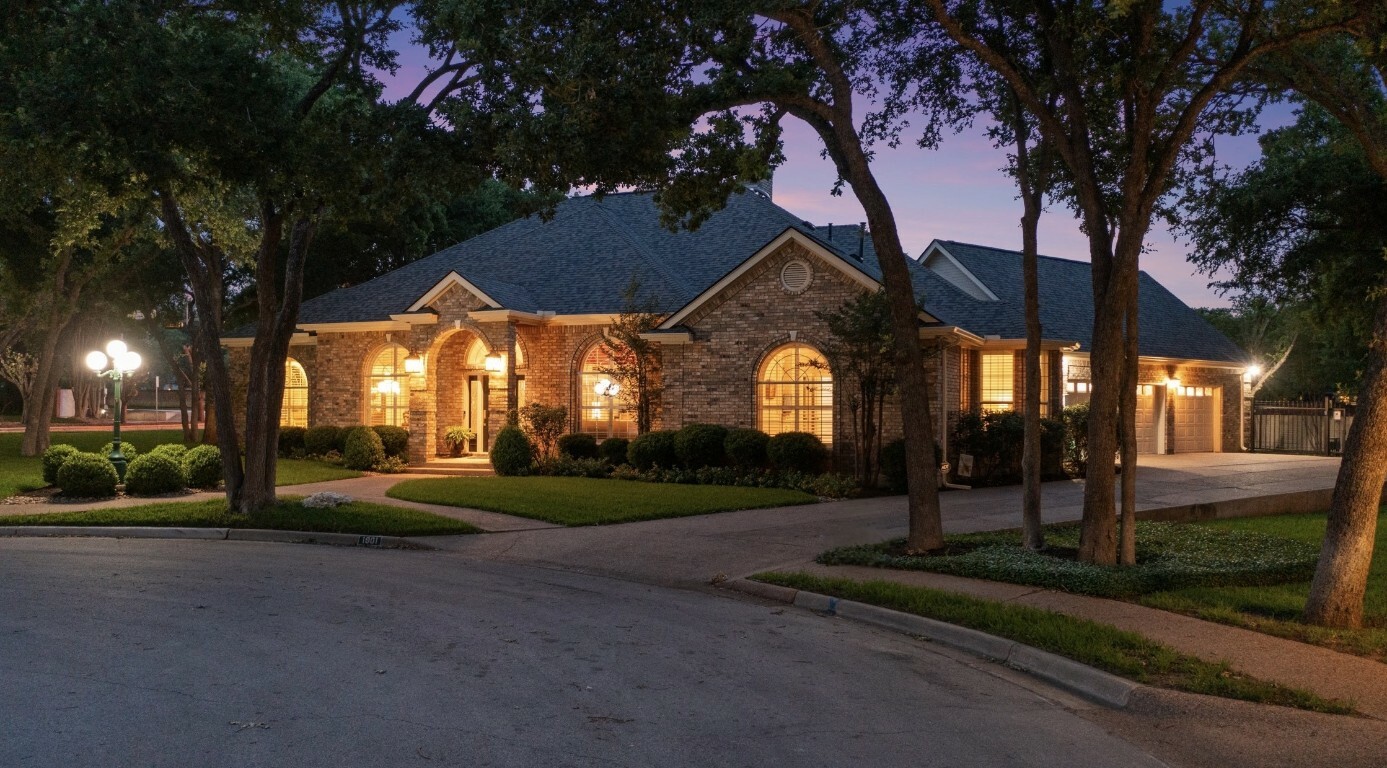 Property Photo: 1901 Plantation Court TX 78681