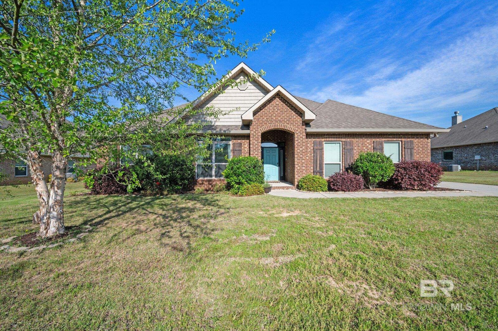 Property Photo: 31570 Buckingham Boulevard AL 36527