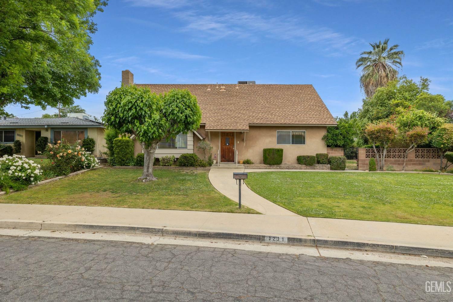 Property Photo: