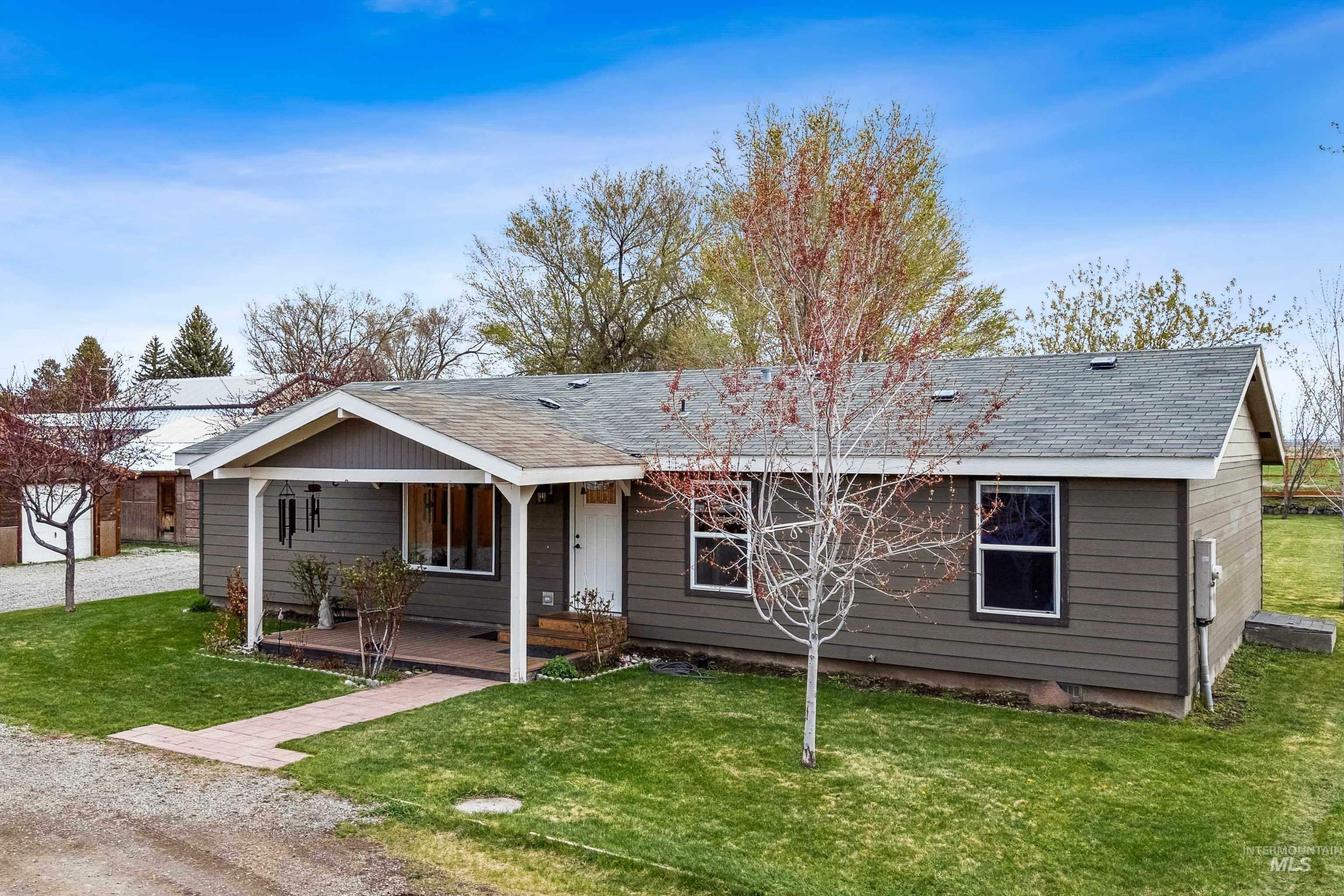 Property Photo: 20474 N Main St ID 83320