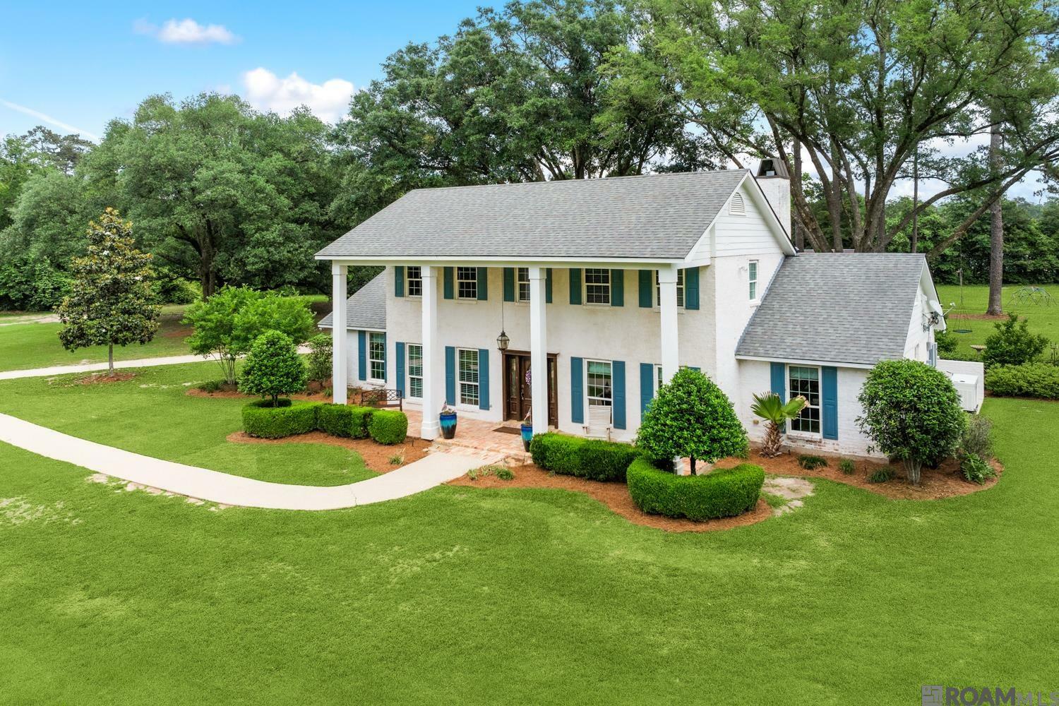 Property Photo: 8196 Wildwood Dr LA 70706
