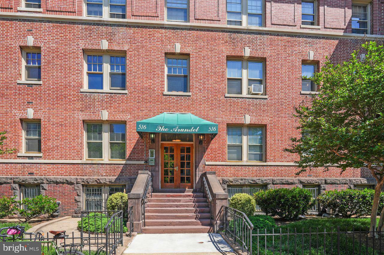 Property Photo: 516 A Street NE 205 DC 20002