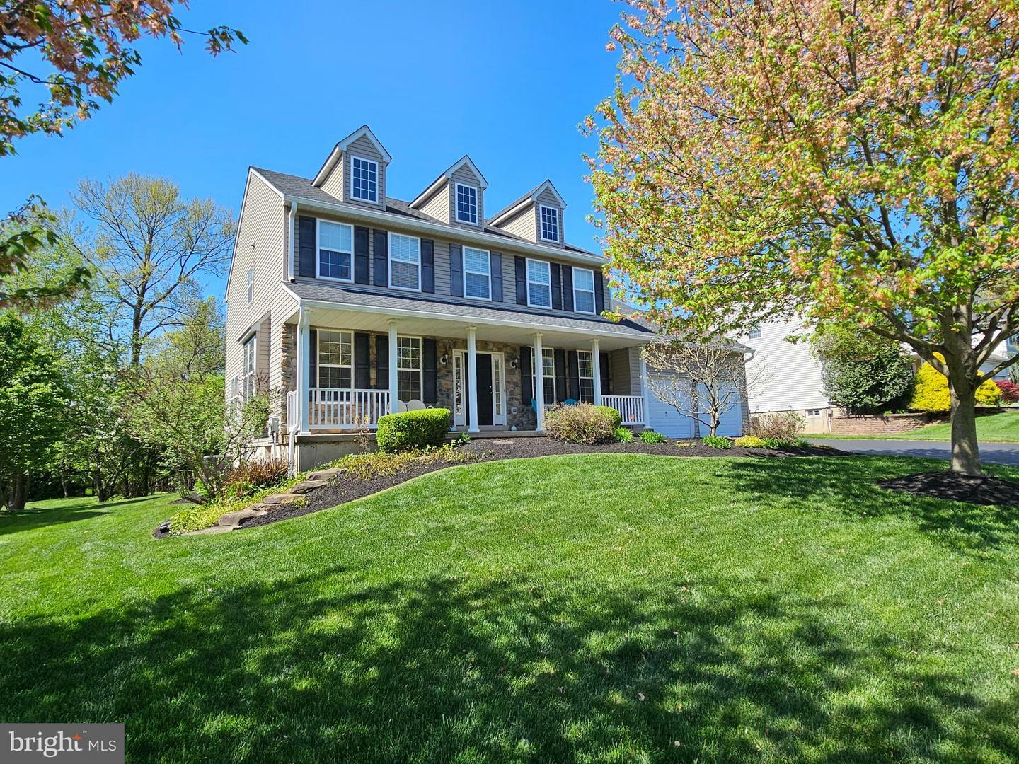 Property Photo: 313 Crimson Court PA 18976
