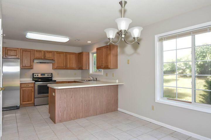 Property Photo: 1608 Apple Valley Ct MO 65202