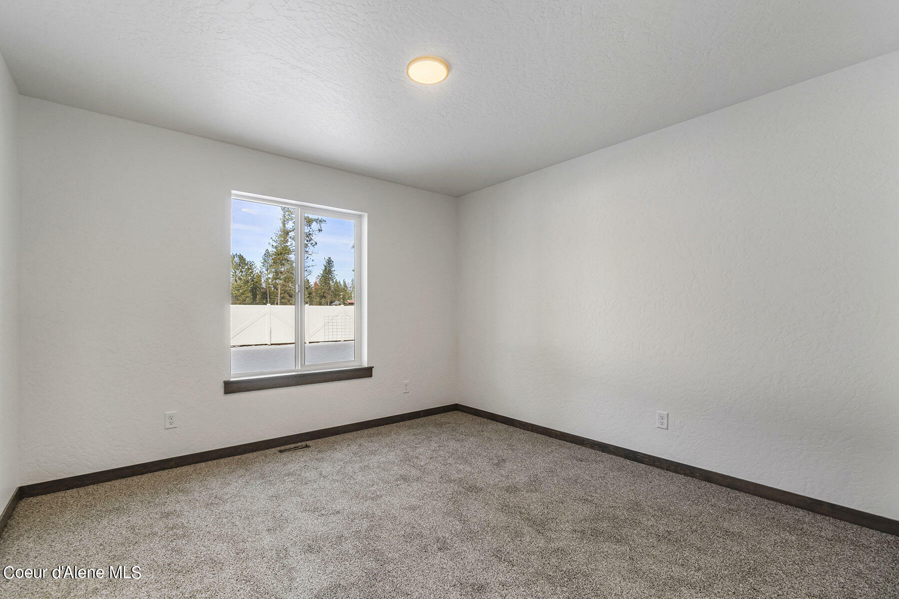 Property Photo: 8880 W Cultivator Ave ID 83858