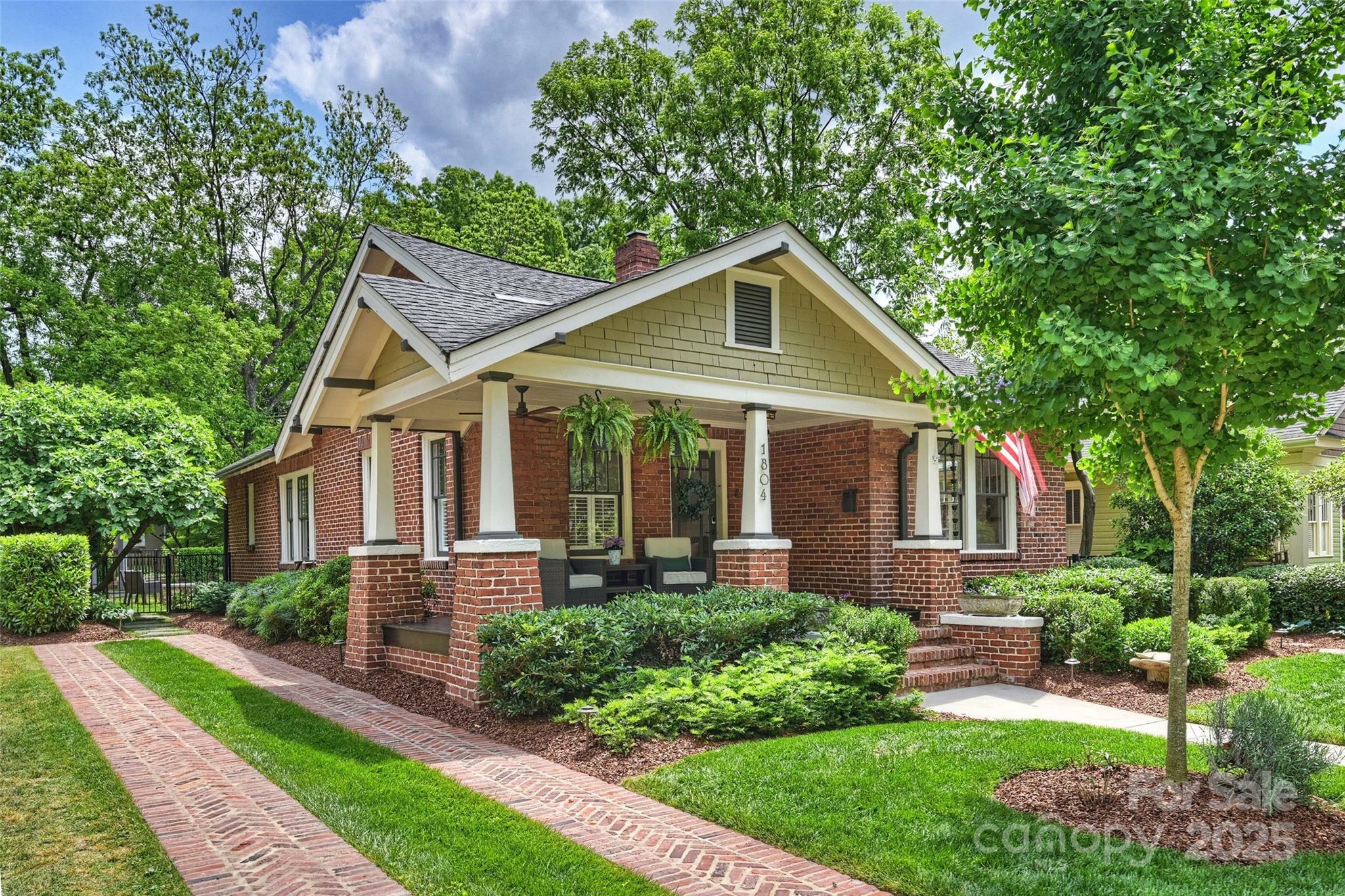 1804 Thomas Avenue  Charlotte NC 28205 photo