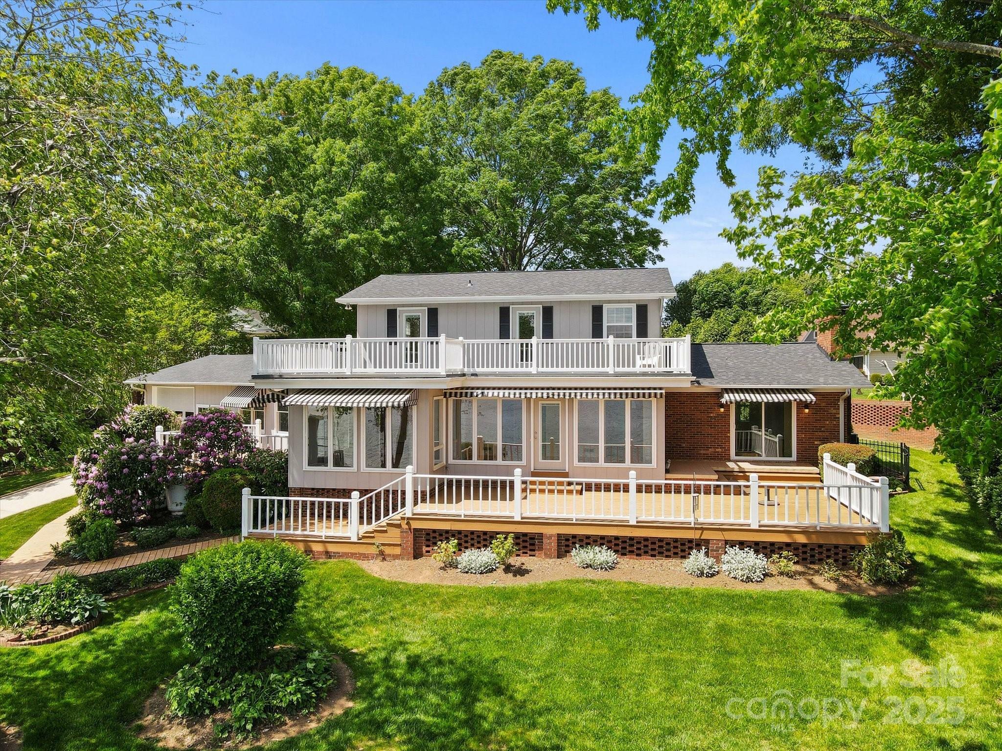 Property Photo: 273 Leeward Point Loop 14 NC 28681