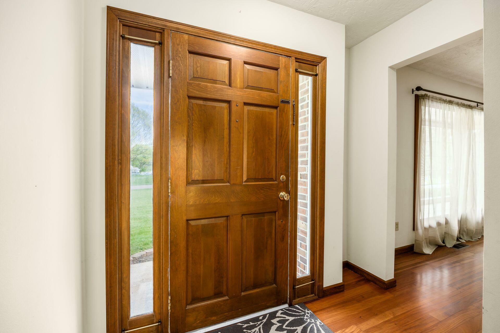 Property Photo: 357 S Hartford Avenue OH 43011