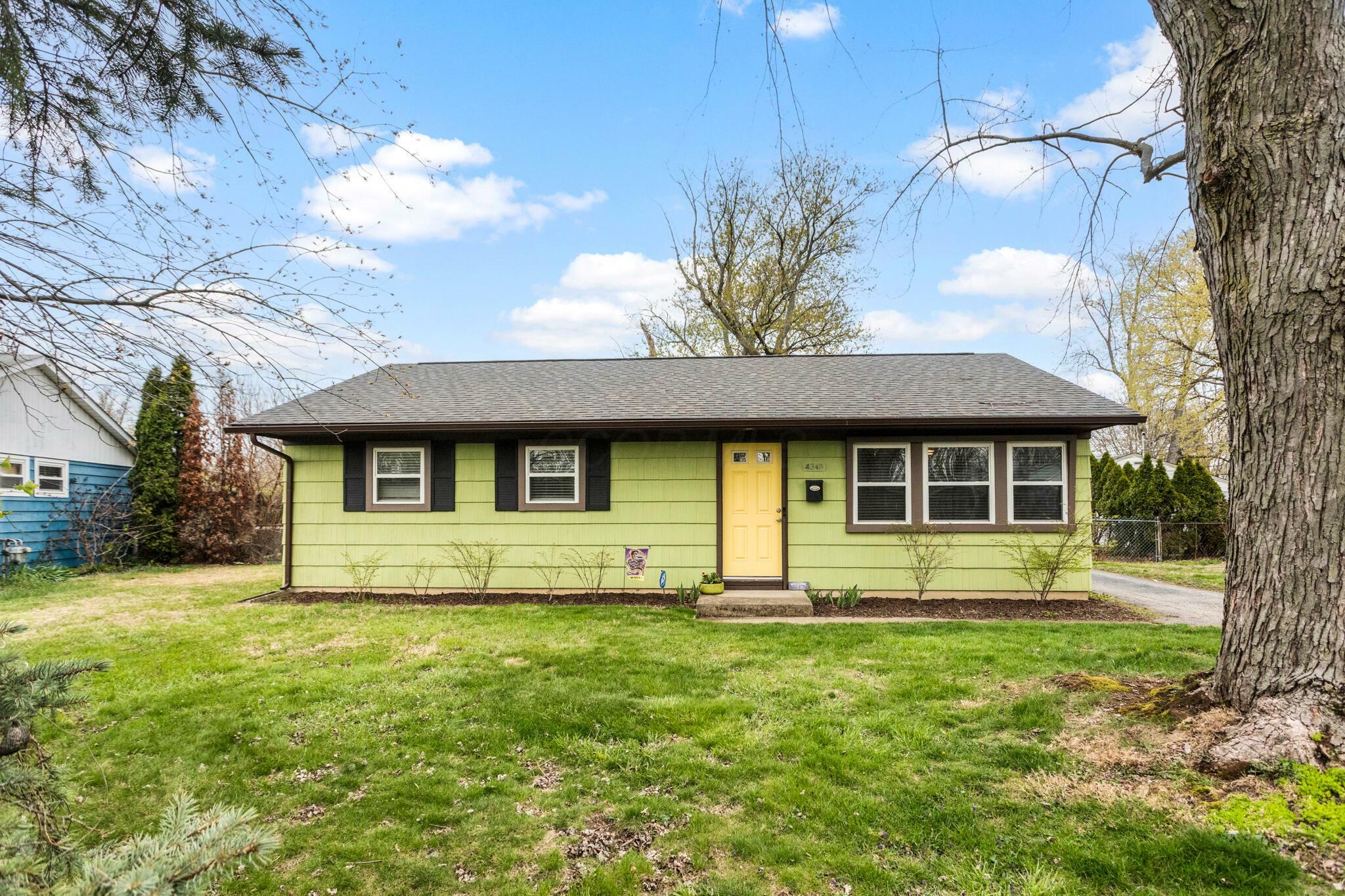 Property Photo: 4348 Wayne Street OH 43026