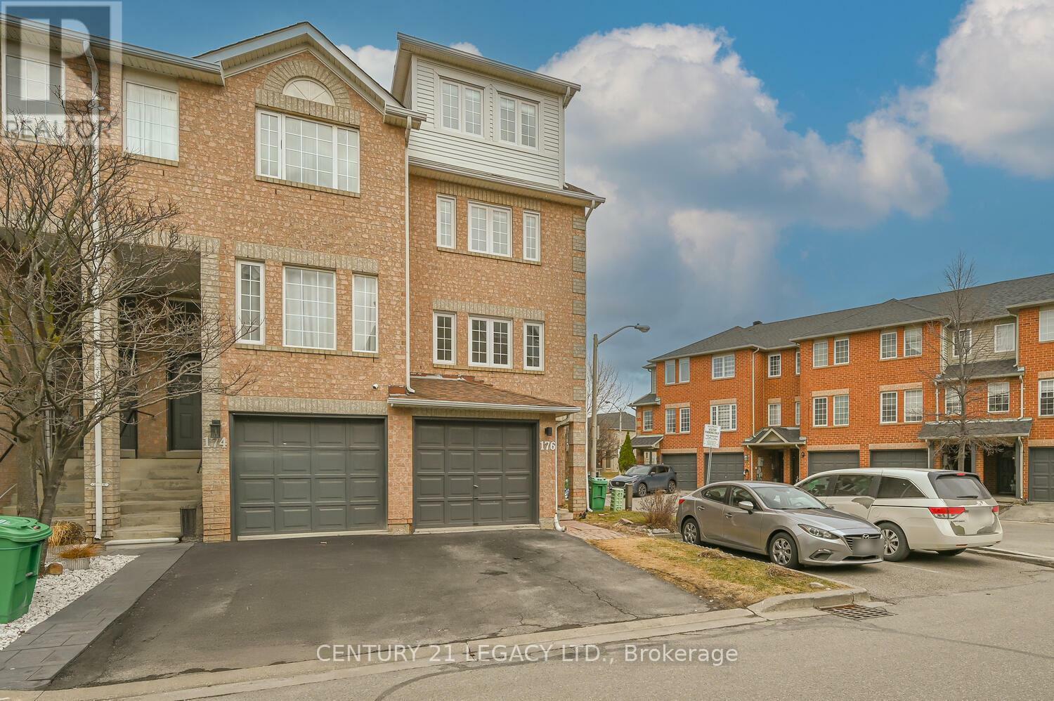 Property Photo: 176 Spadina Road ON L6X 4X6