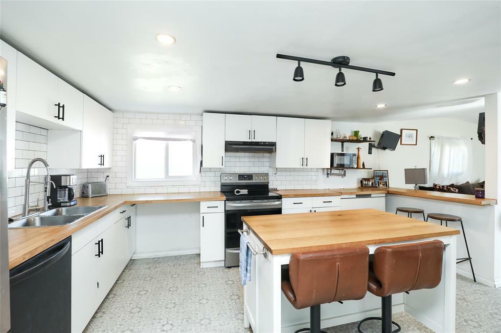 Property Photo: 9 Aspen Five Drive MB R5G 0M4