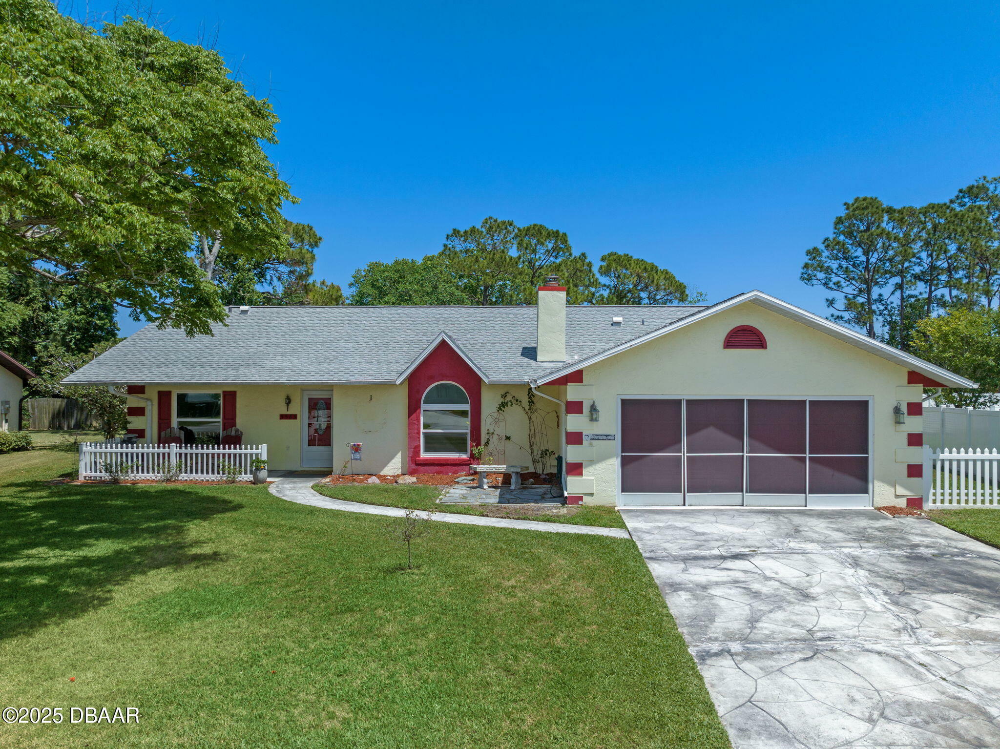 Property Photo: 5583 Miles Drive FL 32127