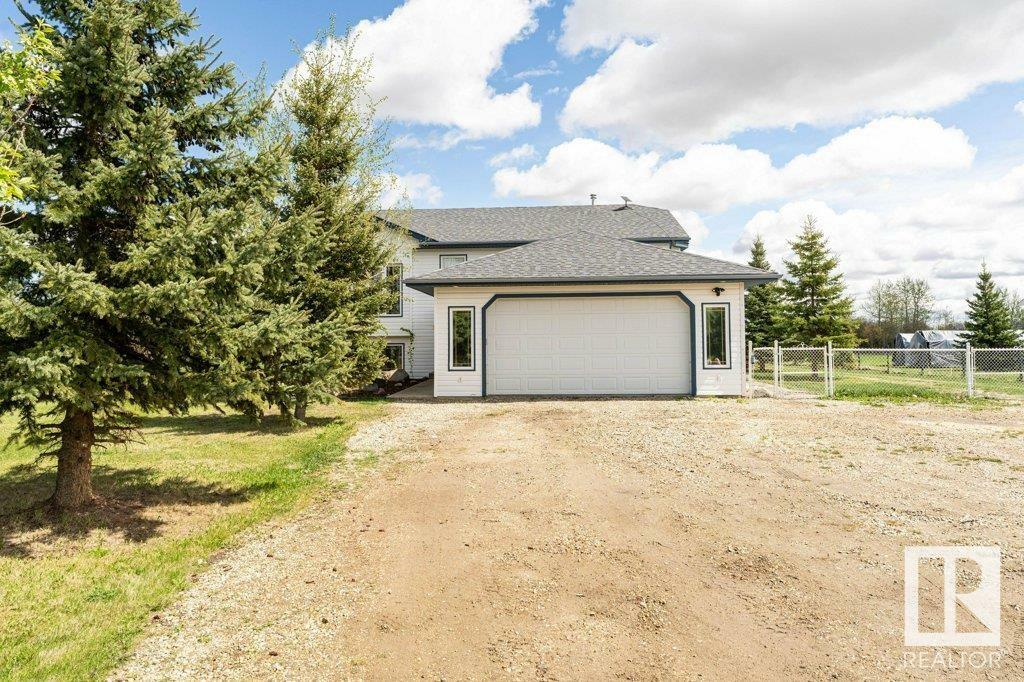 Property Photo: 1319 Twp Rd 510 7 AB T7Y 2N2