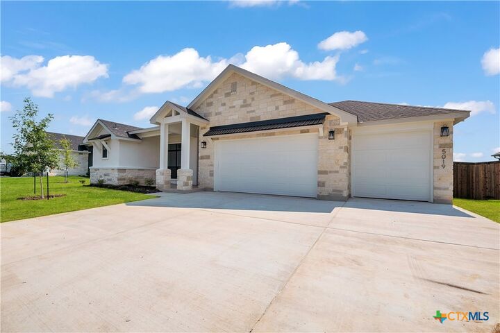Property Photo: 5019 Fence Line Trail TX 76559