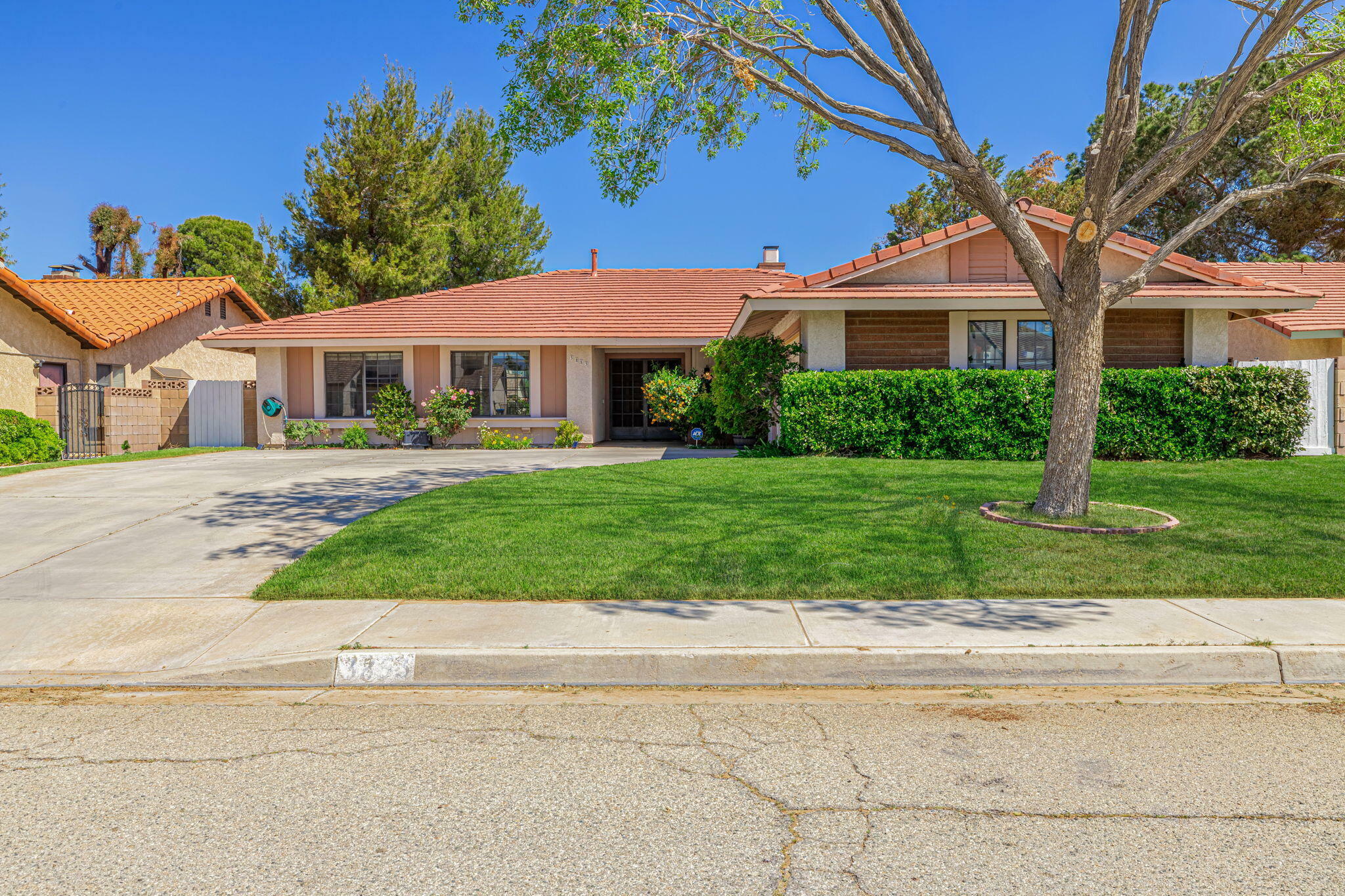 Property Photo:  3853 W Avenue K6  CA 93536 