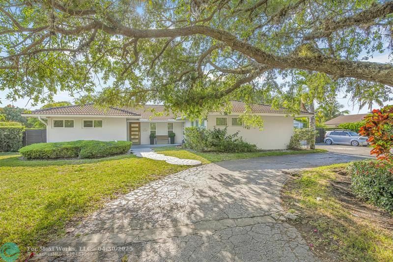 Property Photo: 12230 SW 102nd Ave FL 33176