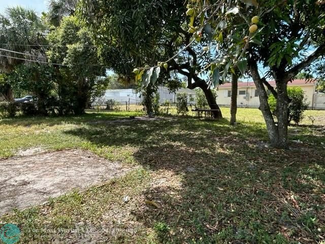 Property Photo: 3360 NW 9th St FL 33311