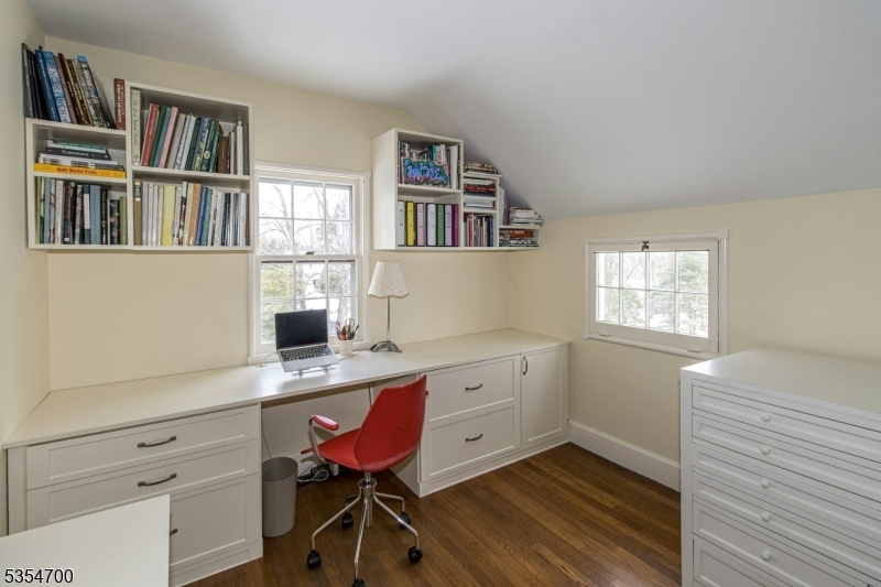 Property Photo: 970 Nepawin Ln NJ 07076