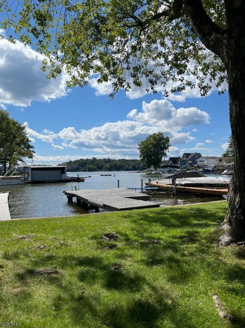 Property Photo: 9 Benedict Dr NJ 07849